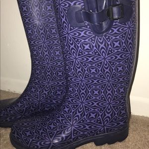 Rain boots